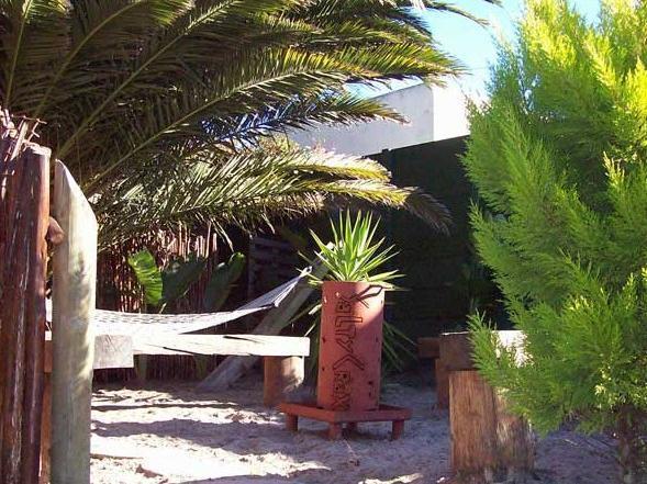 Saltycrax Backpackers And Surf Hostel By Curiocity Bloubergstrand Esterno foto