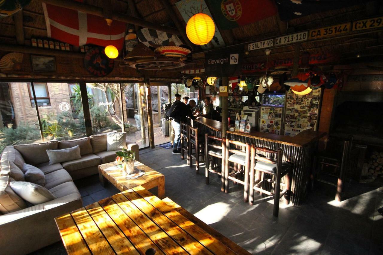 Saltycrax Backpackers And Surf Hostel By Curiocity Bloubergstrand Esterno foto