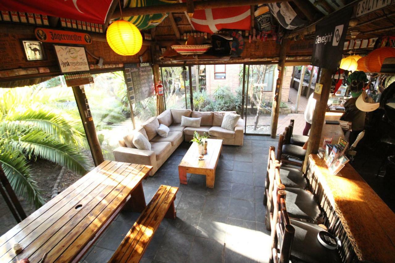Saltycrax Backpackers And Surf Hostel By Curiocity Bloubergstrand Esterno foto