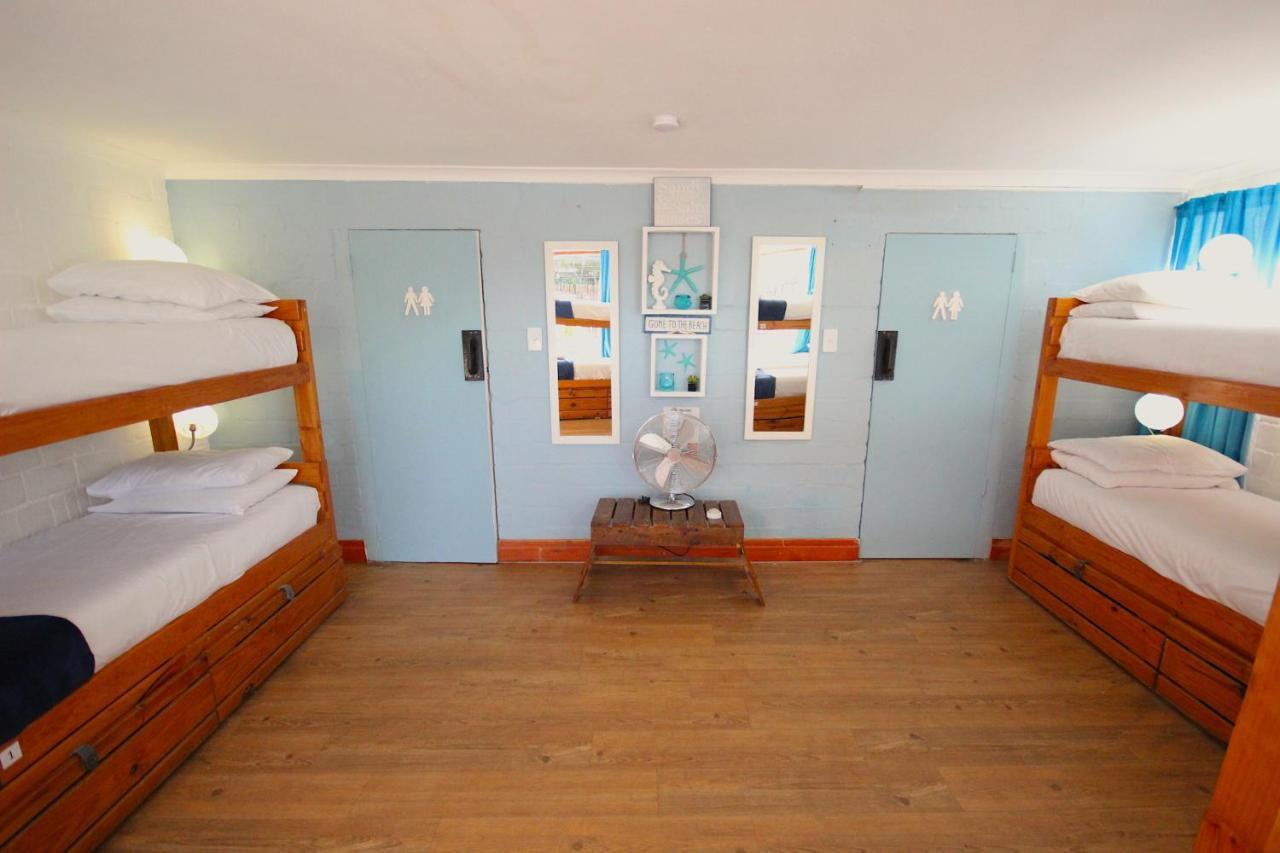 Saltycrax Backpackers And Surf Hostel By Curiocity Bloubergstrand Esterno foto