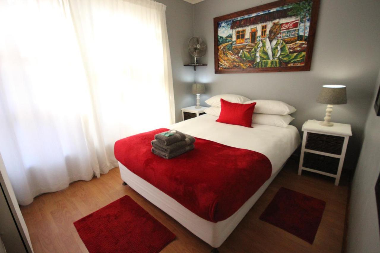 Saltycrax Backpackers And Surf Hostel By Curiocity Bloubergstrand Esterno foto