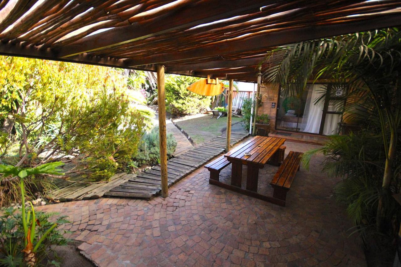 Saltycrax Backpackers And Surf Hostel By Curiocity Bloubergstrand Esterno foto