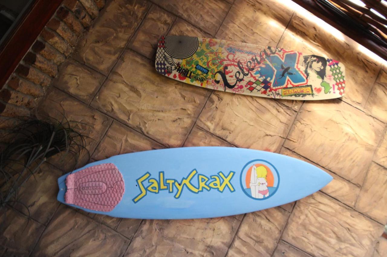 Saltycrax Backpackers And Surf Hostel By Curiocity Bloubergstrand Esterno foto