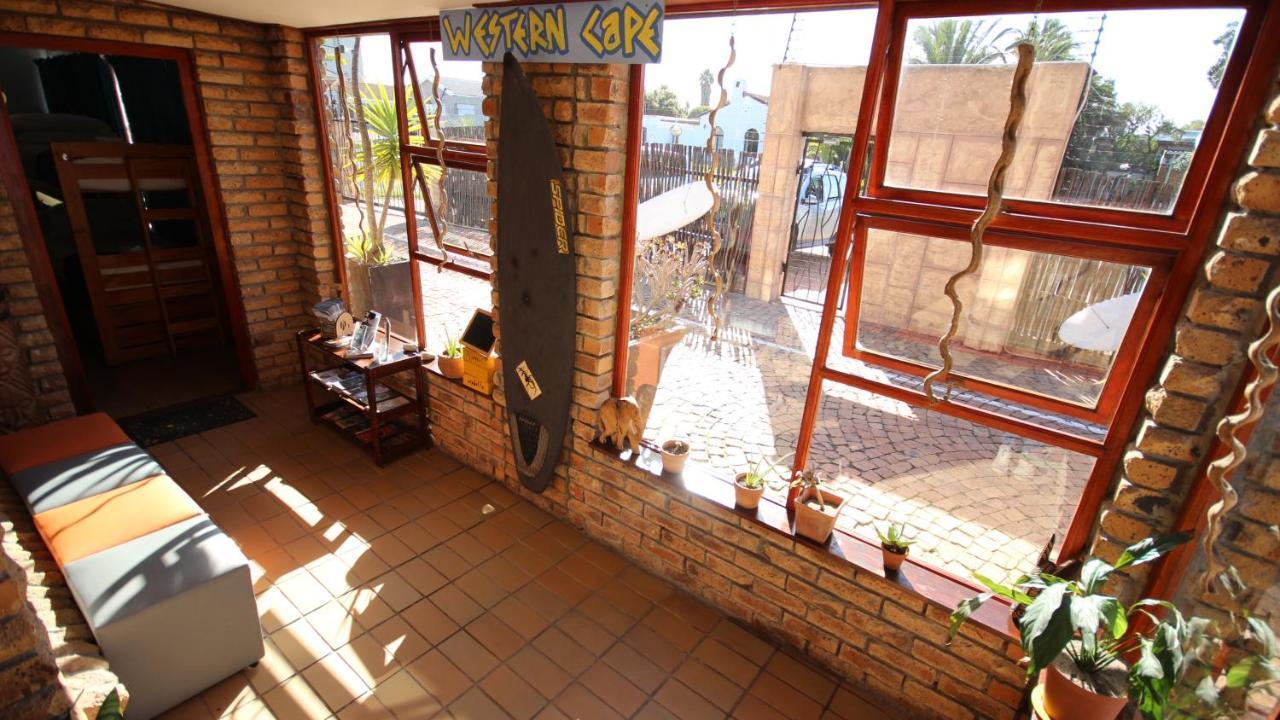 Saltycrax Backpackers And Surf Hostel By Curiocity Bloubergstrand Esterno foto